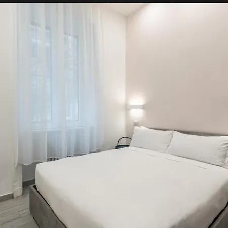 Dea Dreams - Porta Romana Apartment