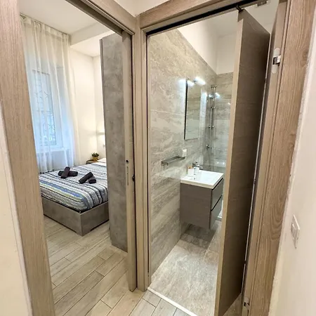 Dea Dreams - Porta Romana Apartment